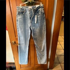 Brand new straight leg Zara jeans size 6